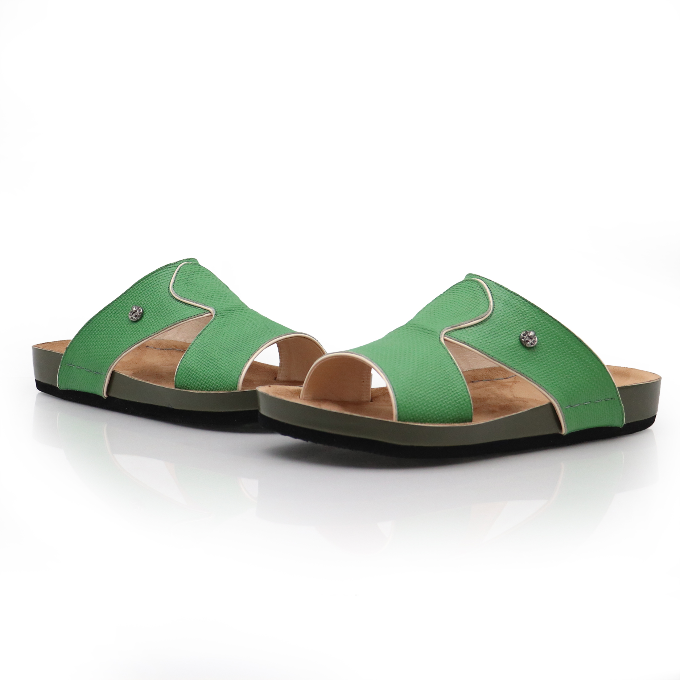حذاء طبي جلد طبيعي اخضر